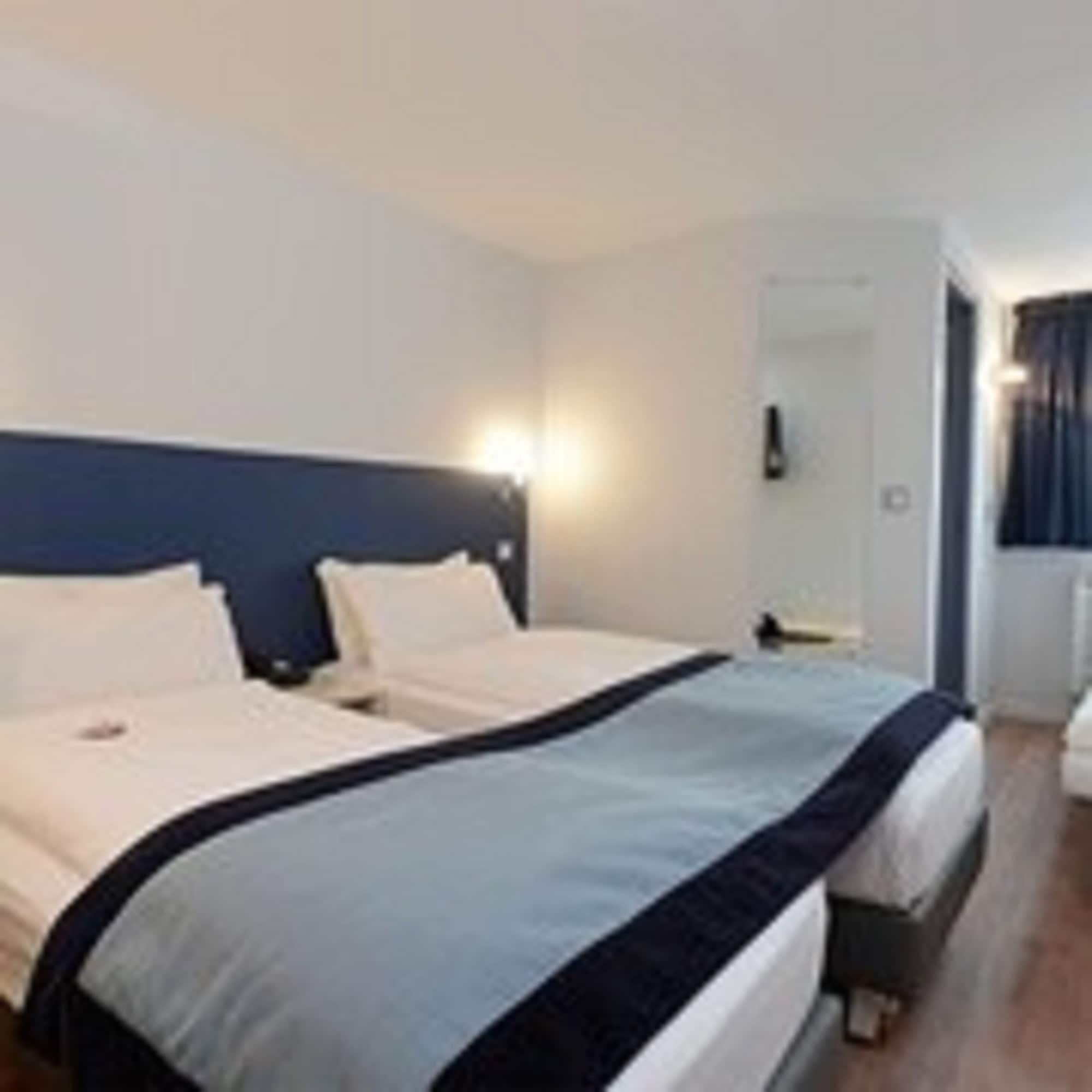 Hôtel l'Amandier Nanterre Buitenkant foto