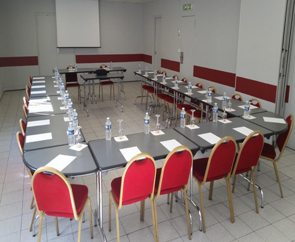 Hôtel l'Amandier Nanterre Buitenkant foto
