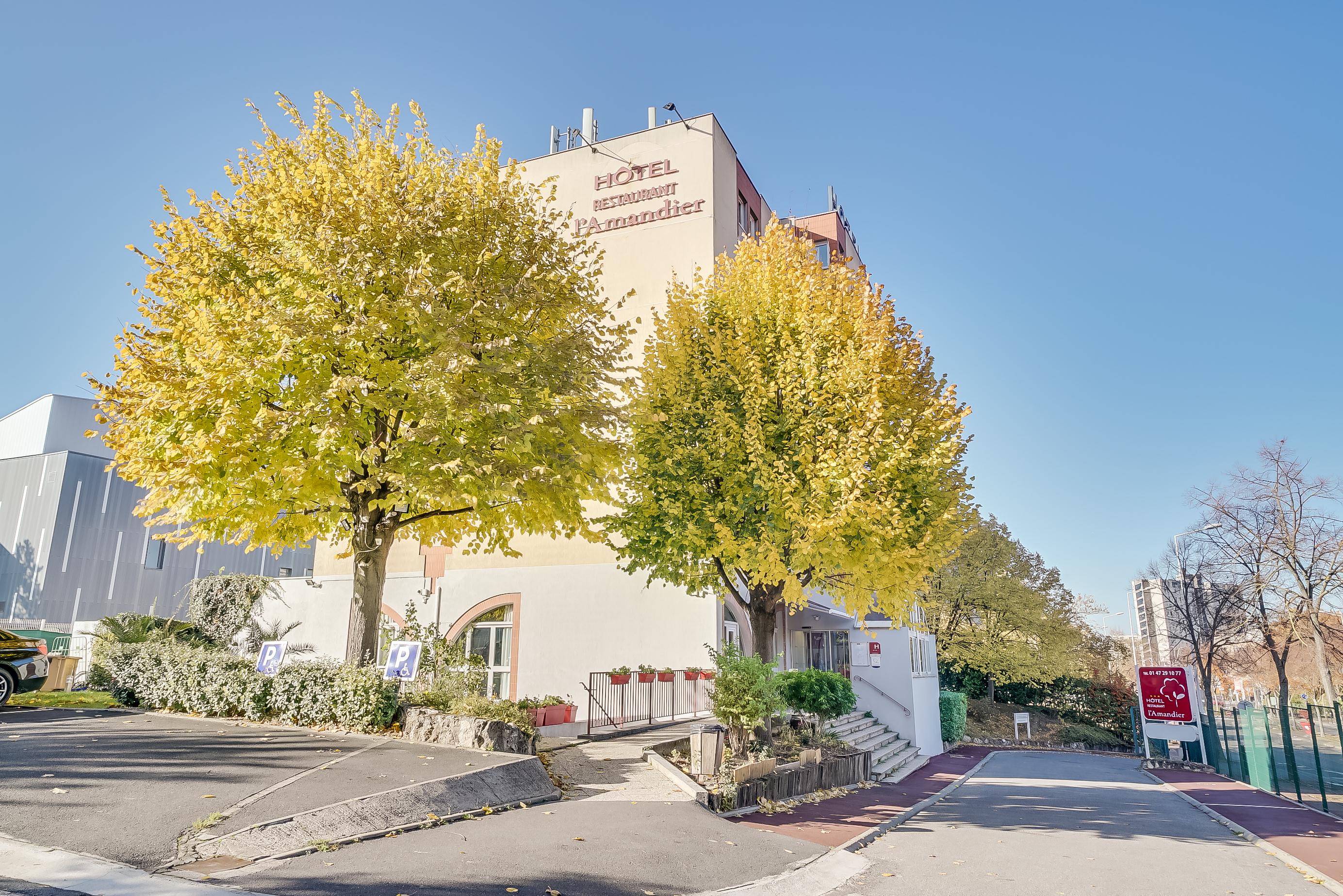 Hôtel l'Amandier Nanterre Buitenkant foto